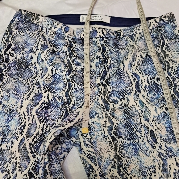 𝅺MANGO Snake print Ankle pants - Picture 5 of 6